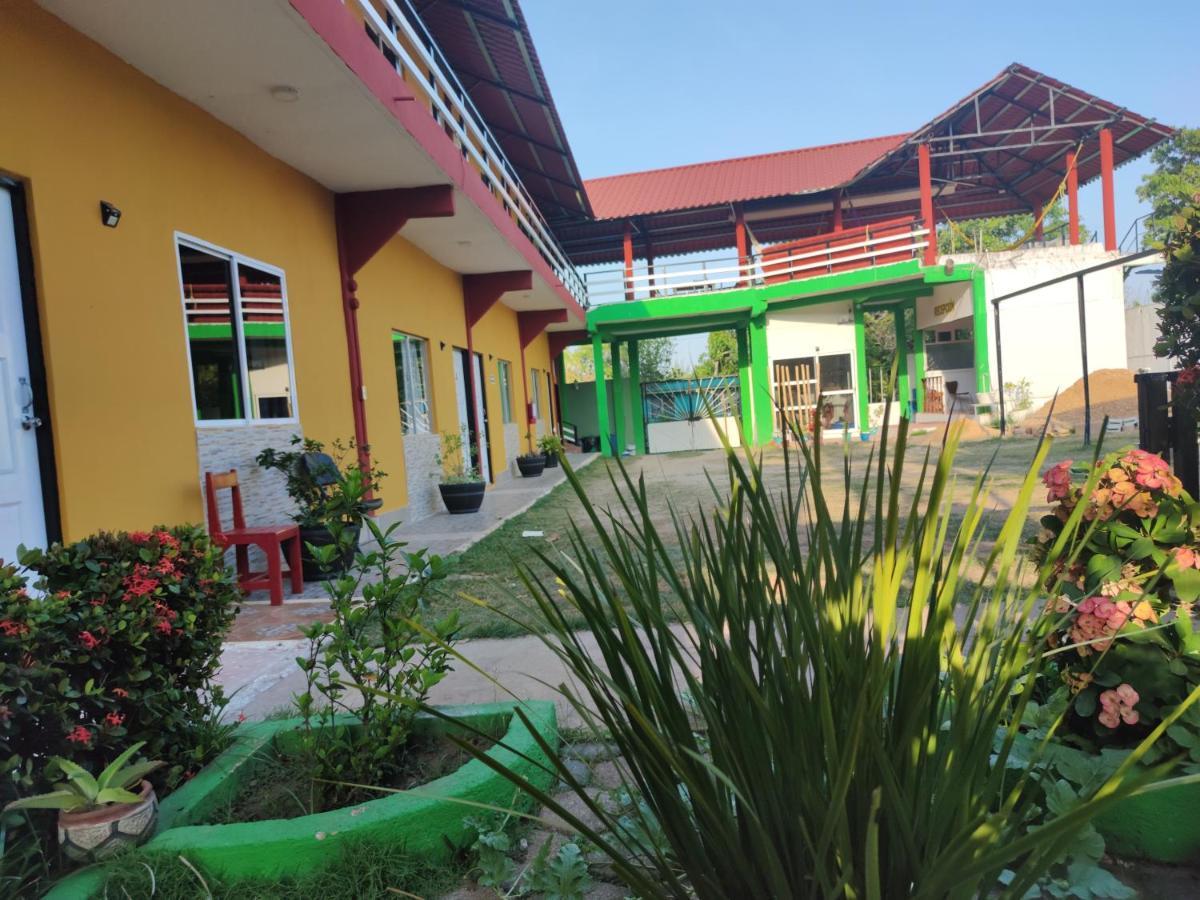 Cosoleacaque Hospedaje Barrancas酒店 外观 照片